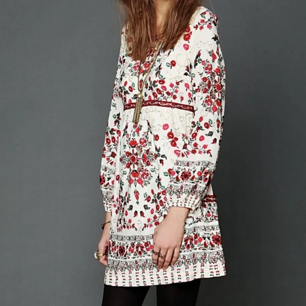 Free People Red Floral Embroidered Long Sleeve Dress - Size 8 - Picture 5 of 11